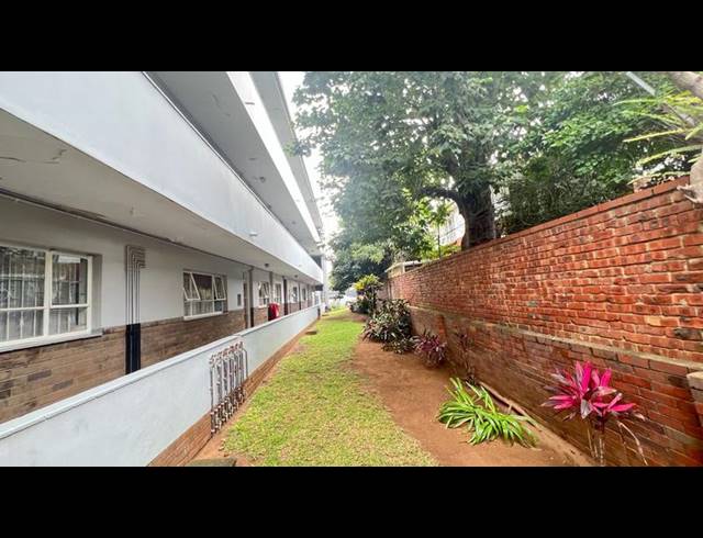 2 BEDROOM APARTMENT FOR SALE IN BULWER